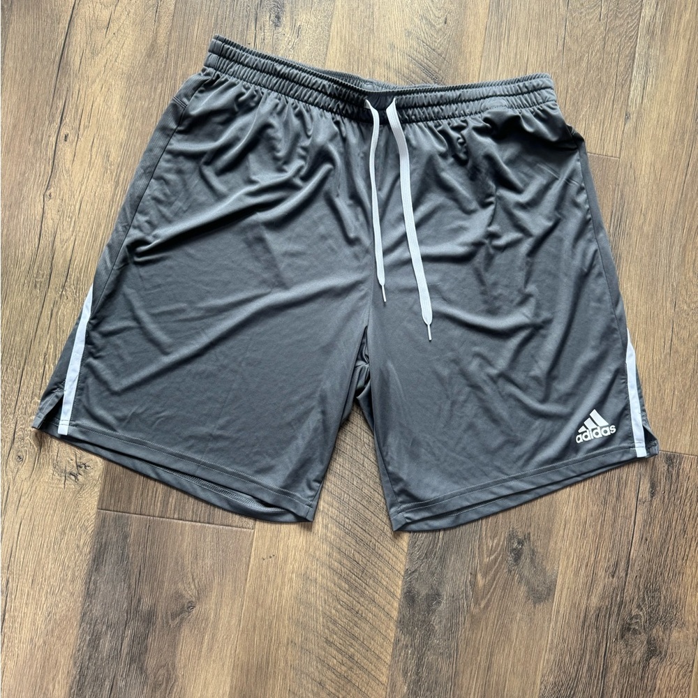 Adidas Men’s Gray Athletic Shorts Size XL